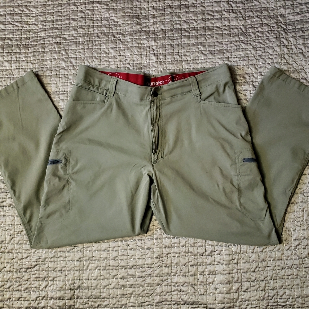 Wrangler Outdoors Men's pants size 38/30